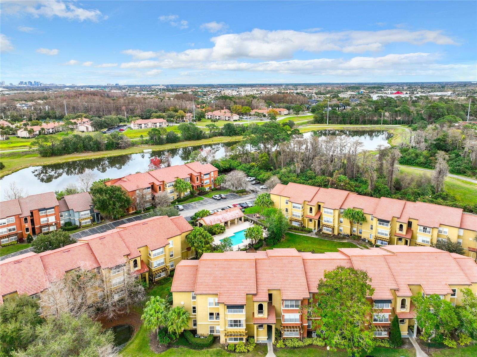RESIDENCES/MILLENIA - Residential Lease