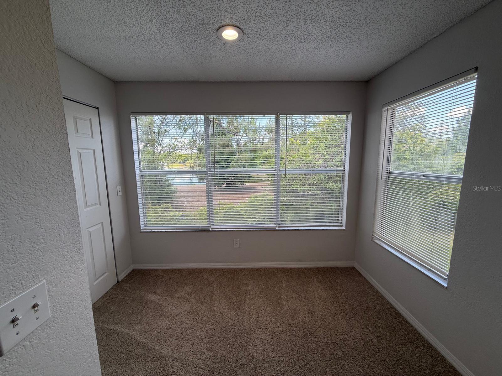 RESIDENCES/MILLENIA - Residential Lease