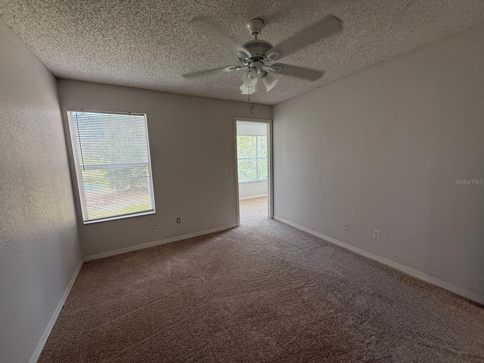 RESIDENCES/MILLENIA - Residential Lease