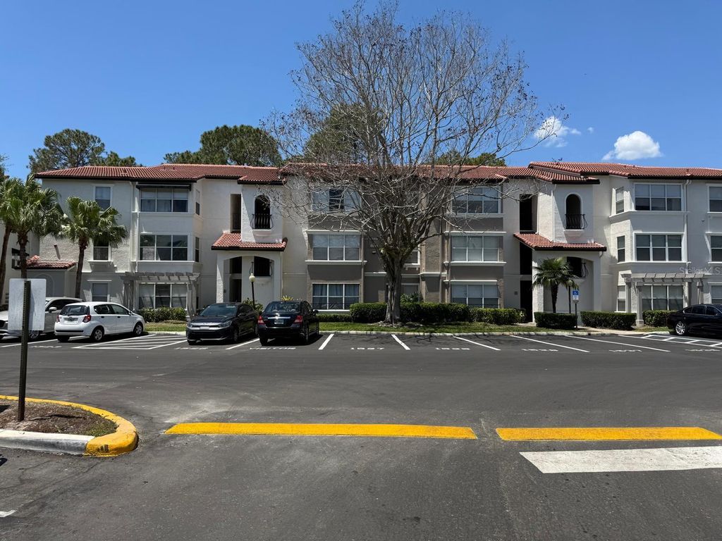 Photo of 5164 Conroy Road #1526, Orlando, FL 32811 (MLS # O6403026)