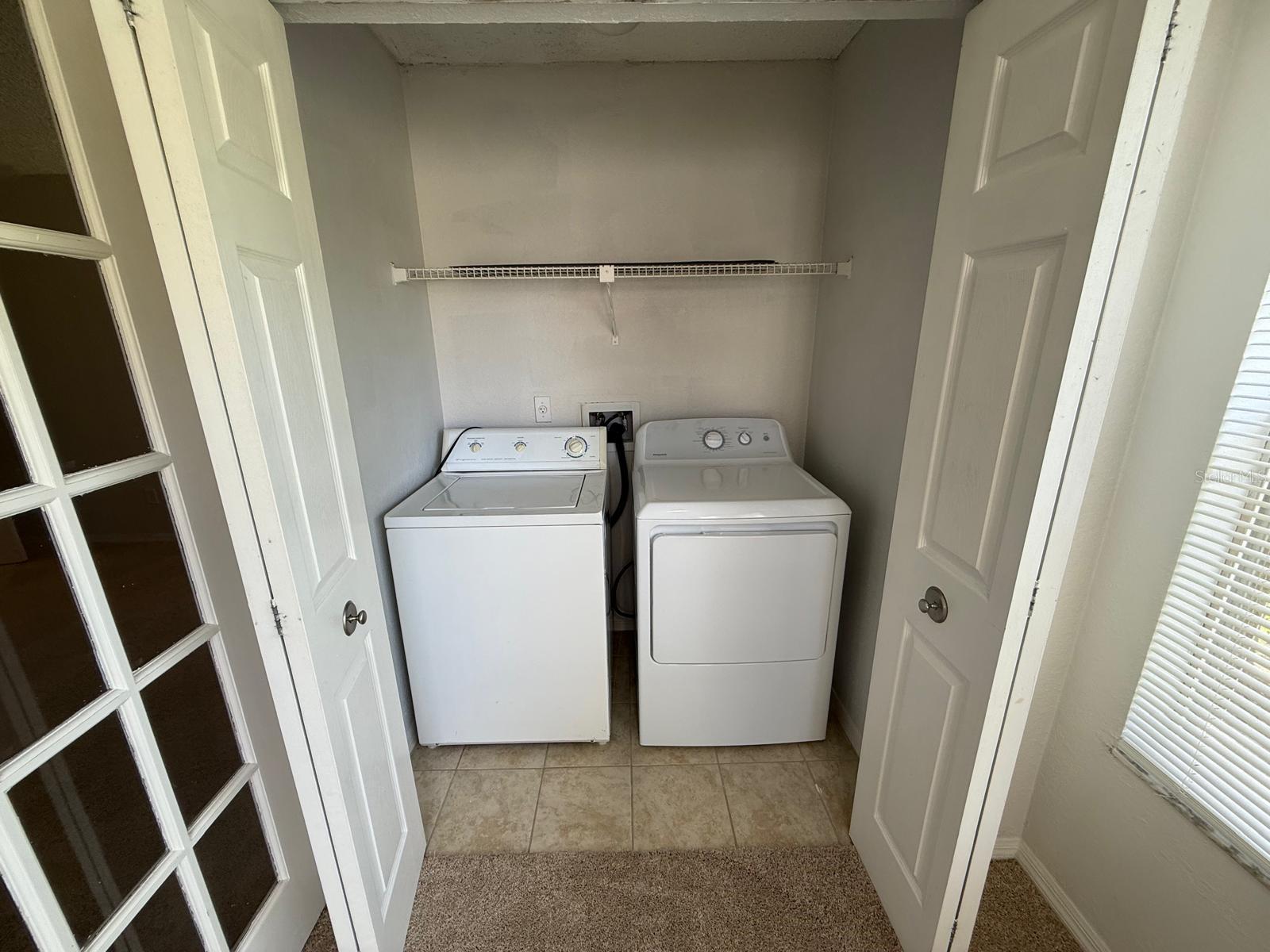 RESIDENCES/MILLENIA - Residential Lease