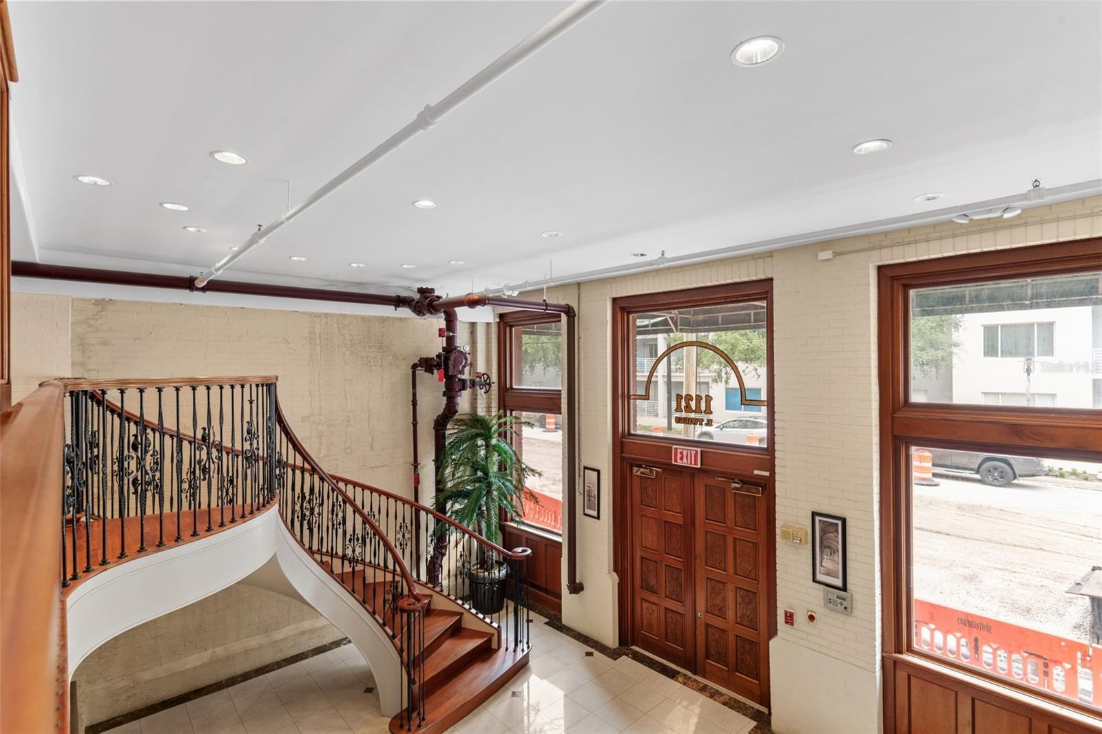 INTERSTATE INVESTMENT CO - Commercial Sale