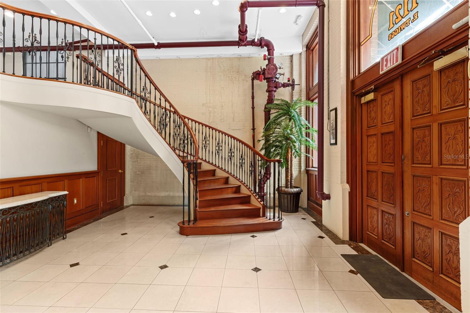 INTERSTATE INVESTMENT CO - Commercial Sale