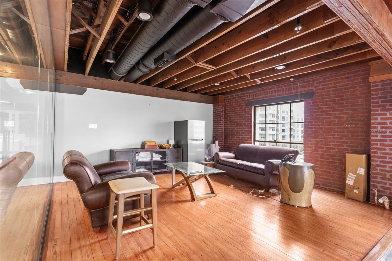 INTERSTATE INVESTMENT CO - Commercial Sale