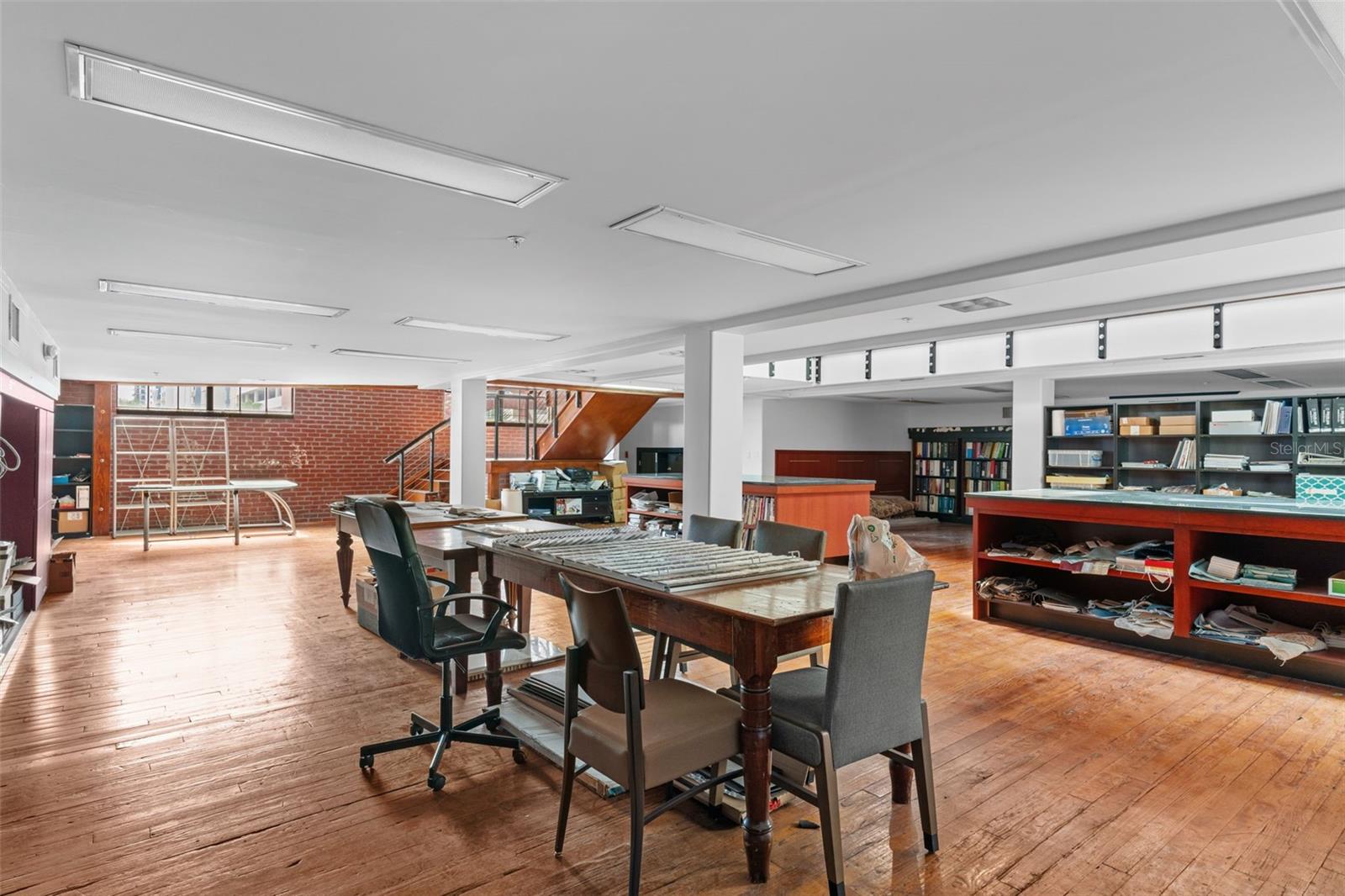 INTERSTATE INVESTMENT CO - Commercial Sale