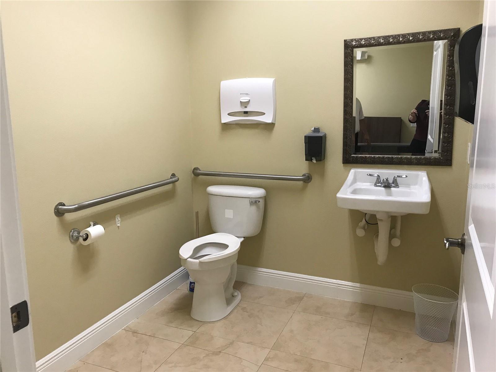 PROSPER COLONY 22-23-29 - Commercial Lease