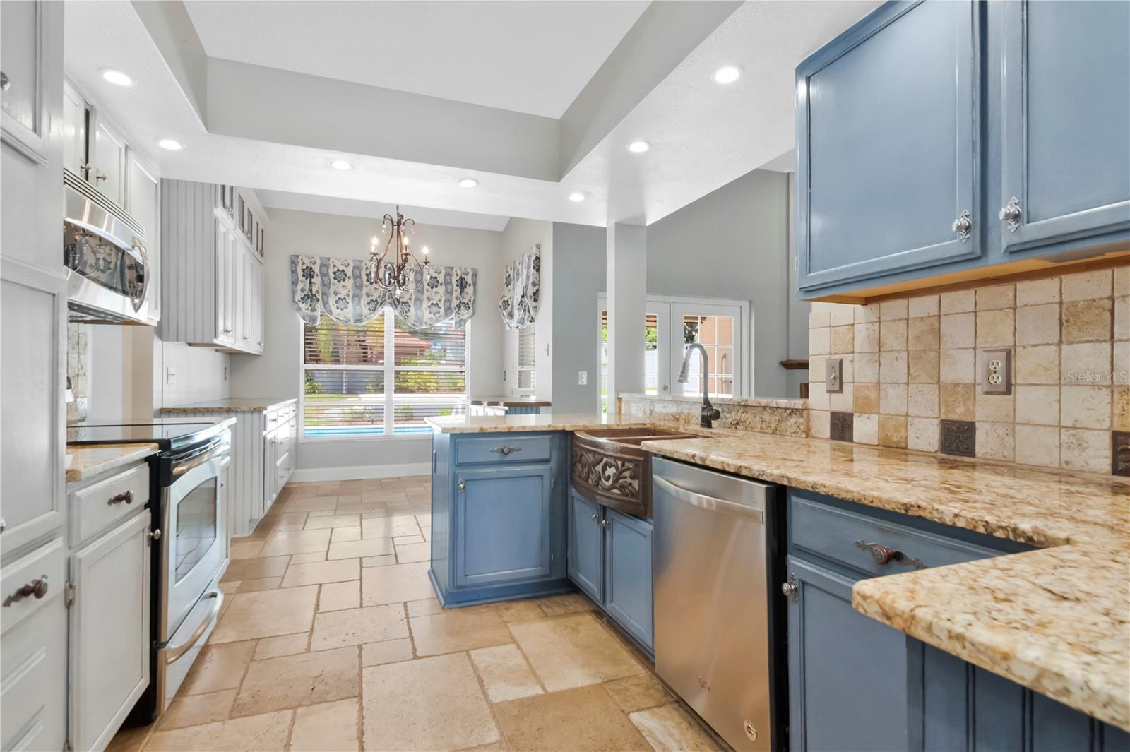 2608 BERRYVINE PLACE