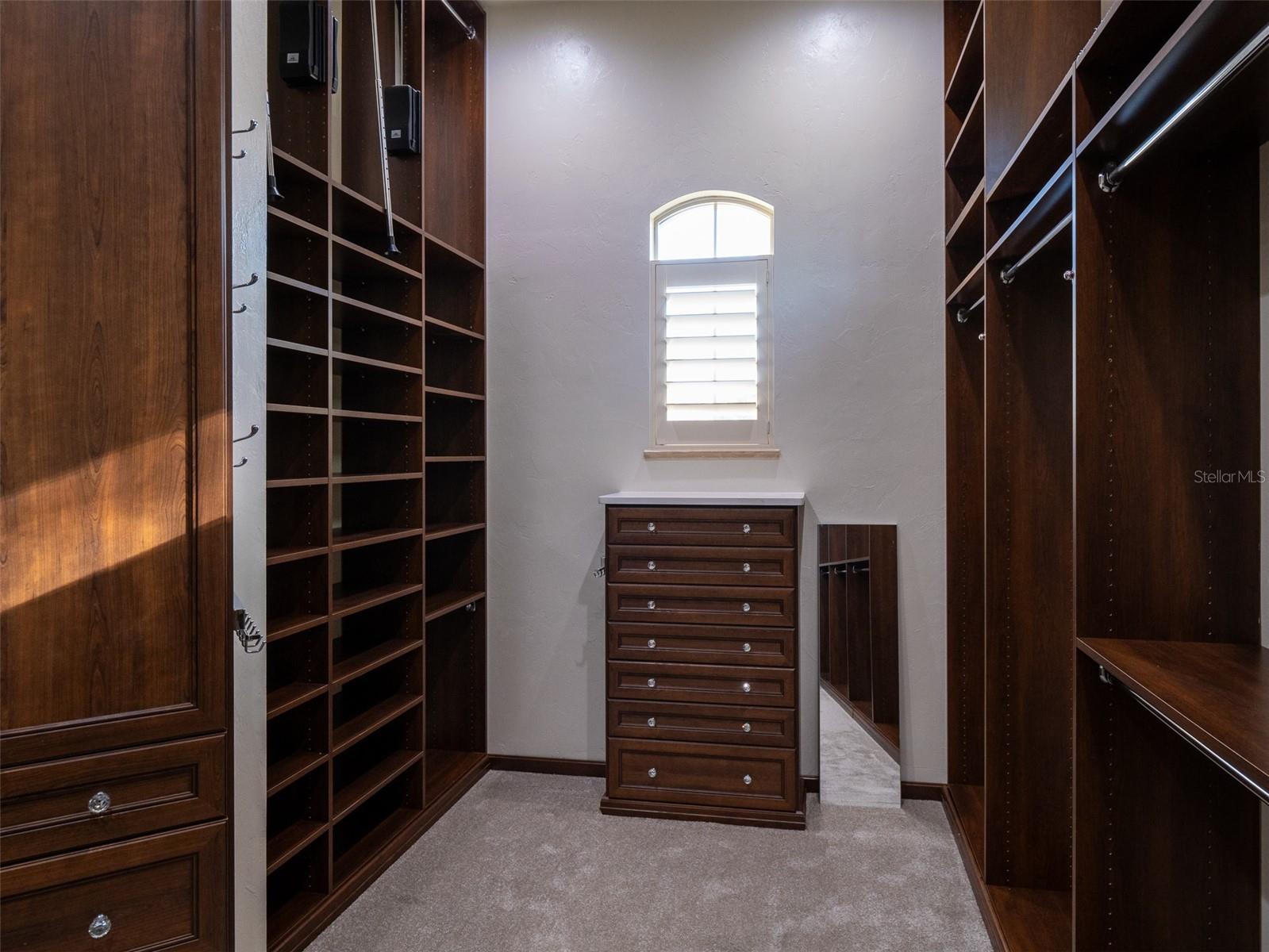 THE GROVE - Residential