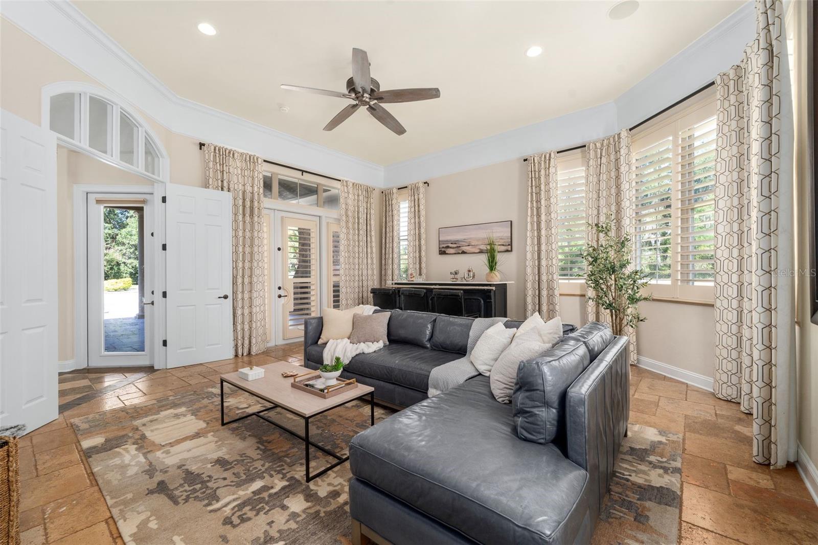 THE GROVE - Residential