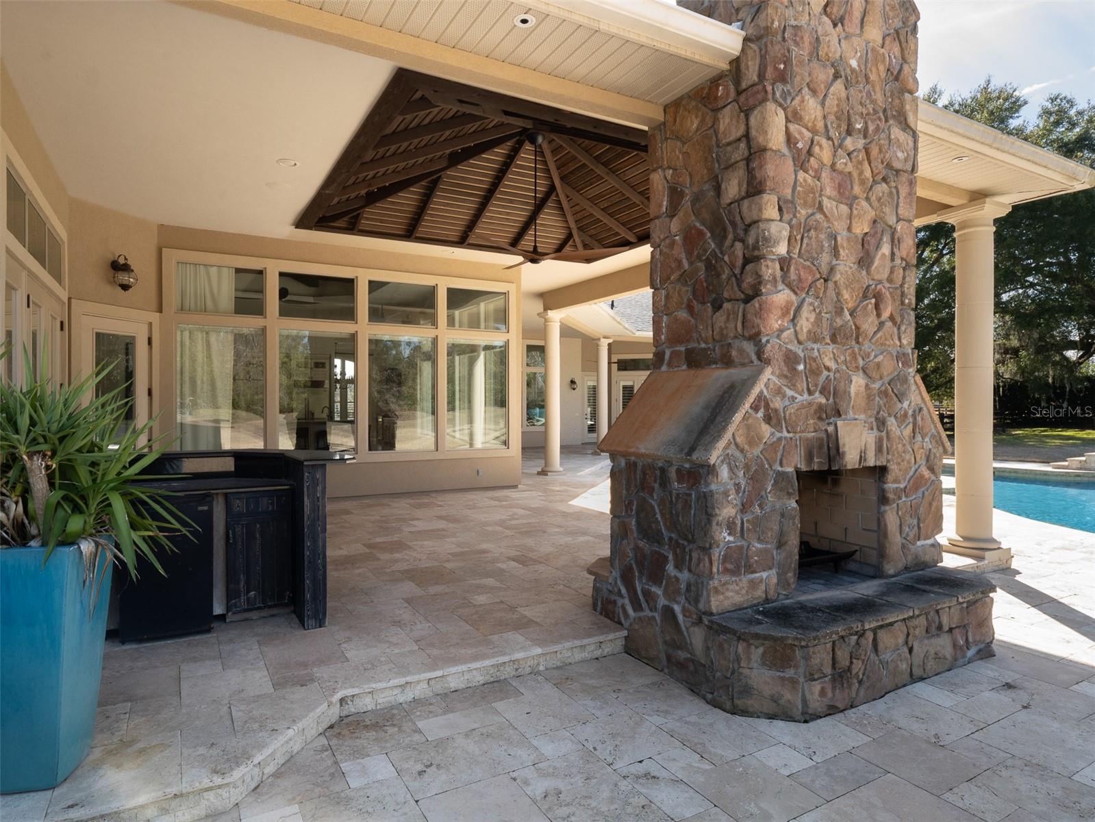 THE GROVE - Residential