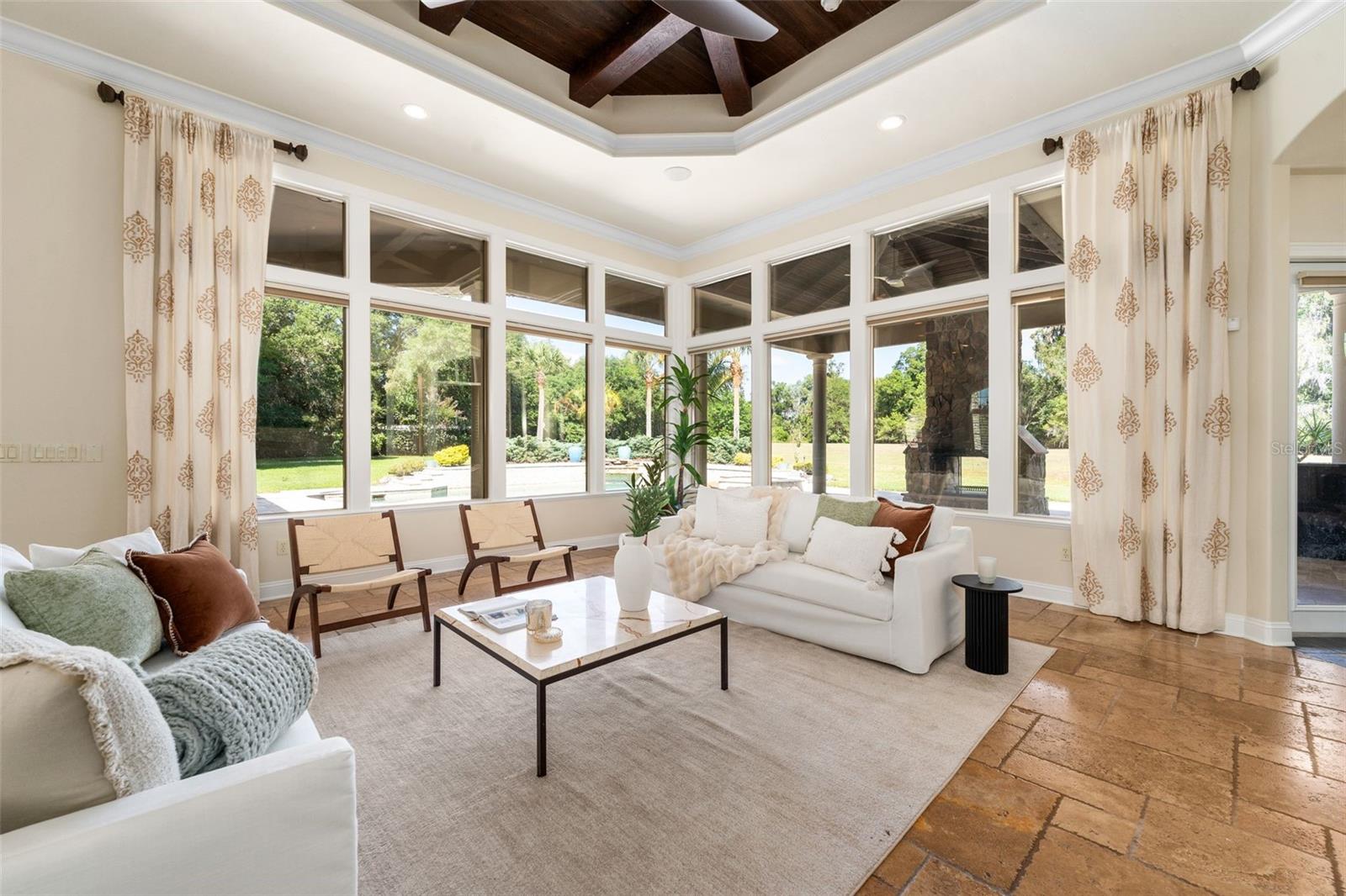 THE GROVE - Residential