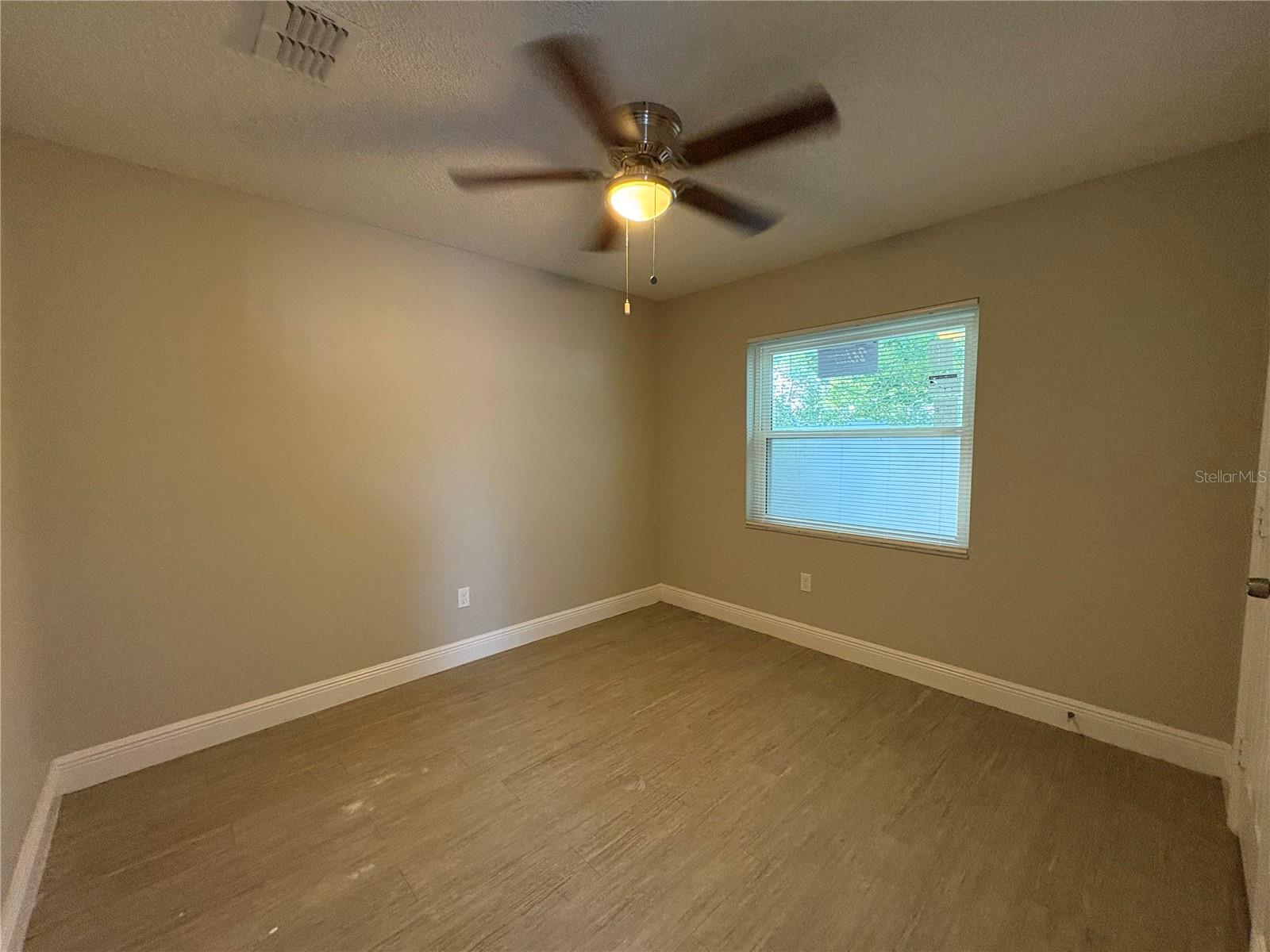 DREAMWOLD - Residential Lease