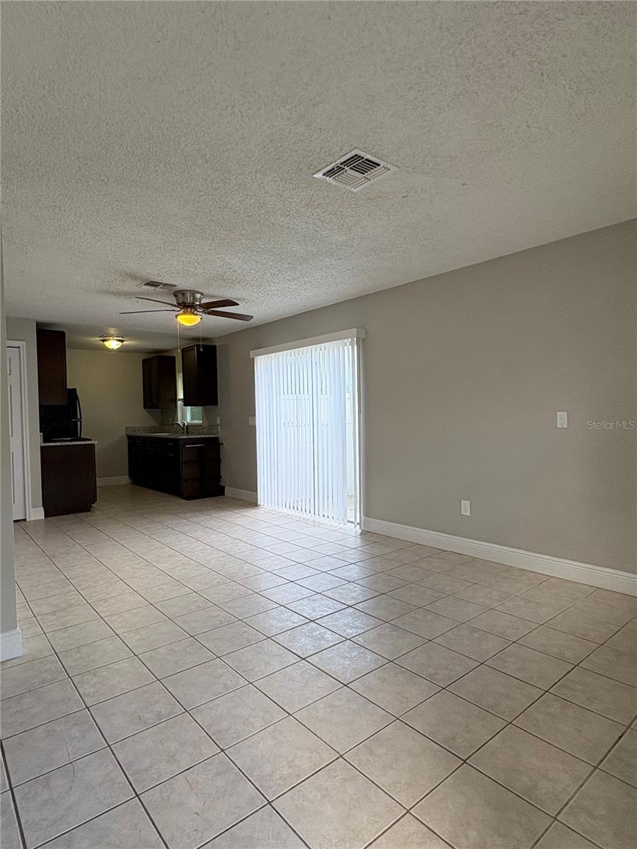 DREAMWOLD - Residential Lease