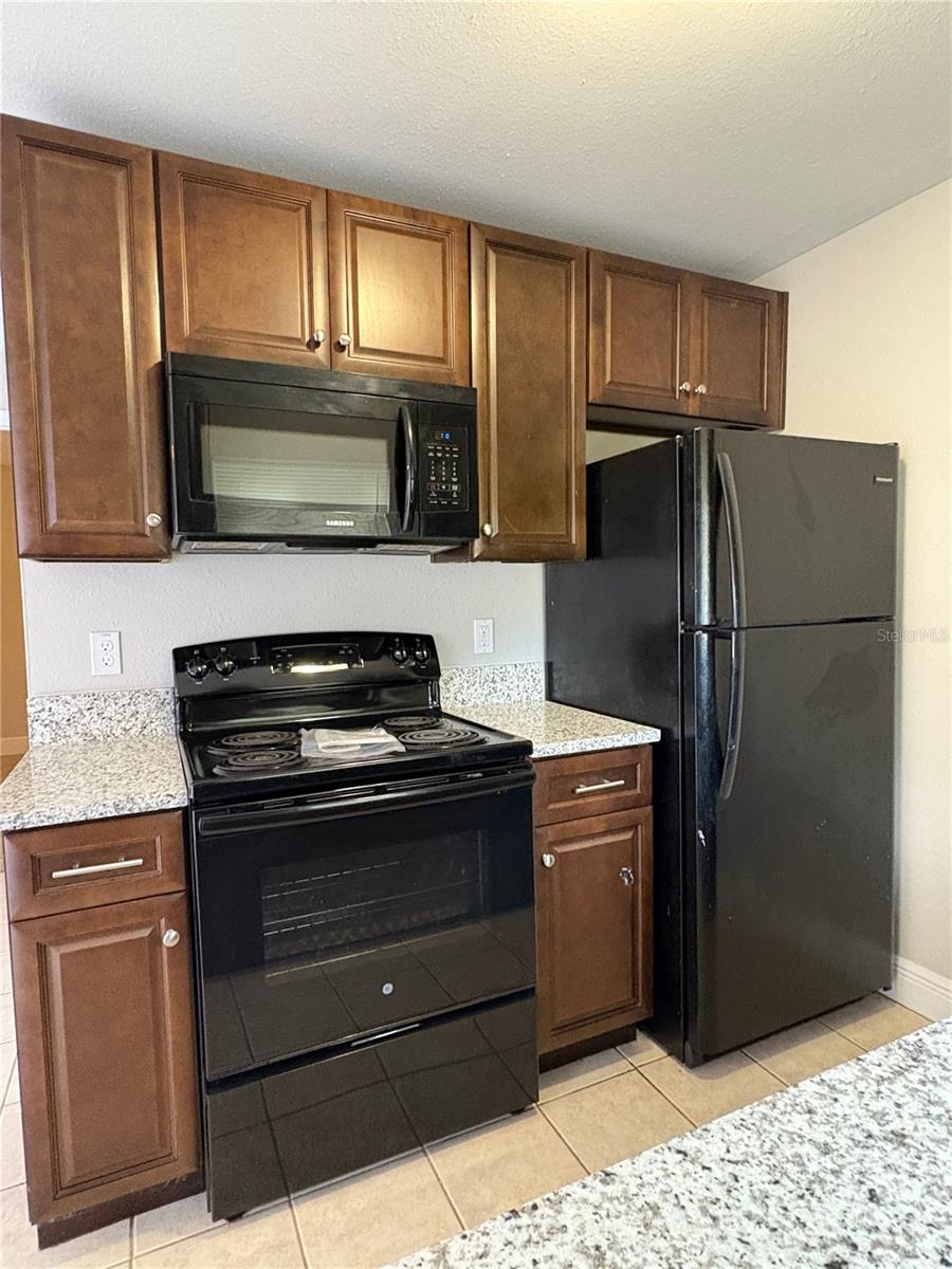 DREAMWOLD - Residential Lease