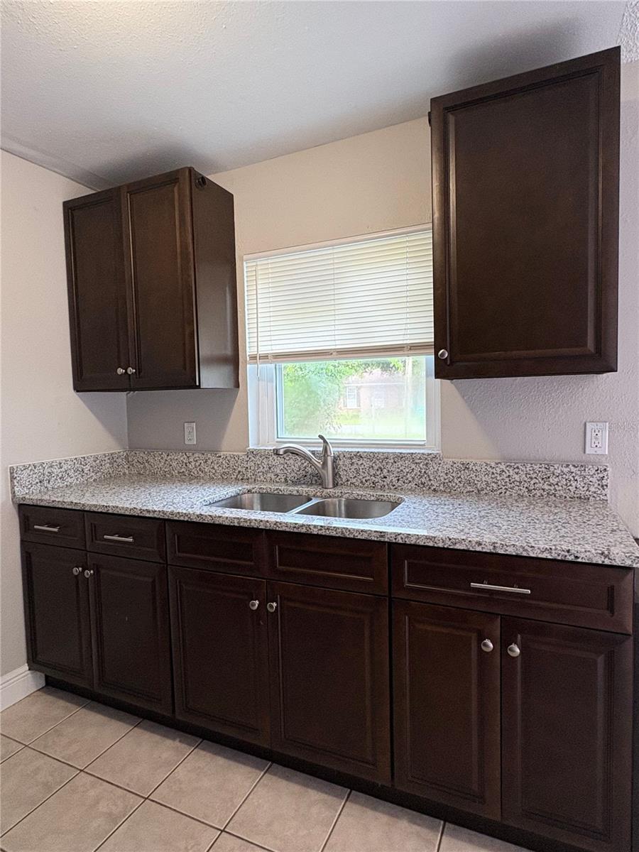 DREAMWOLD - Residential Lease