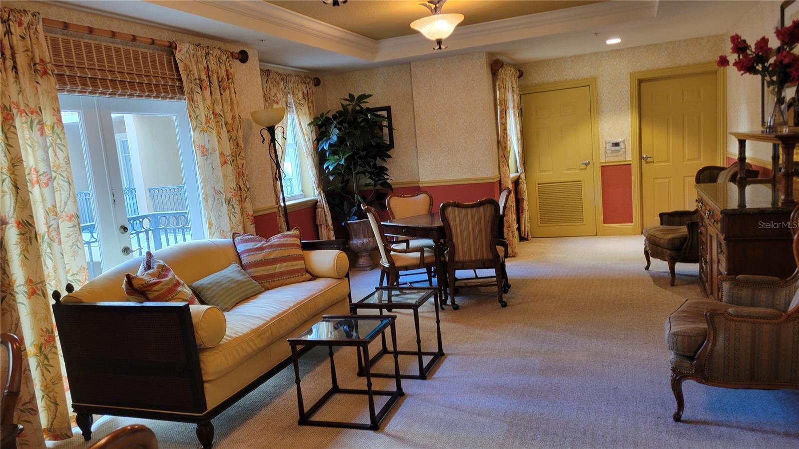 BROADWAY PROMENADE - Residential Lease