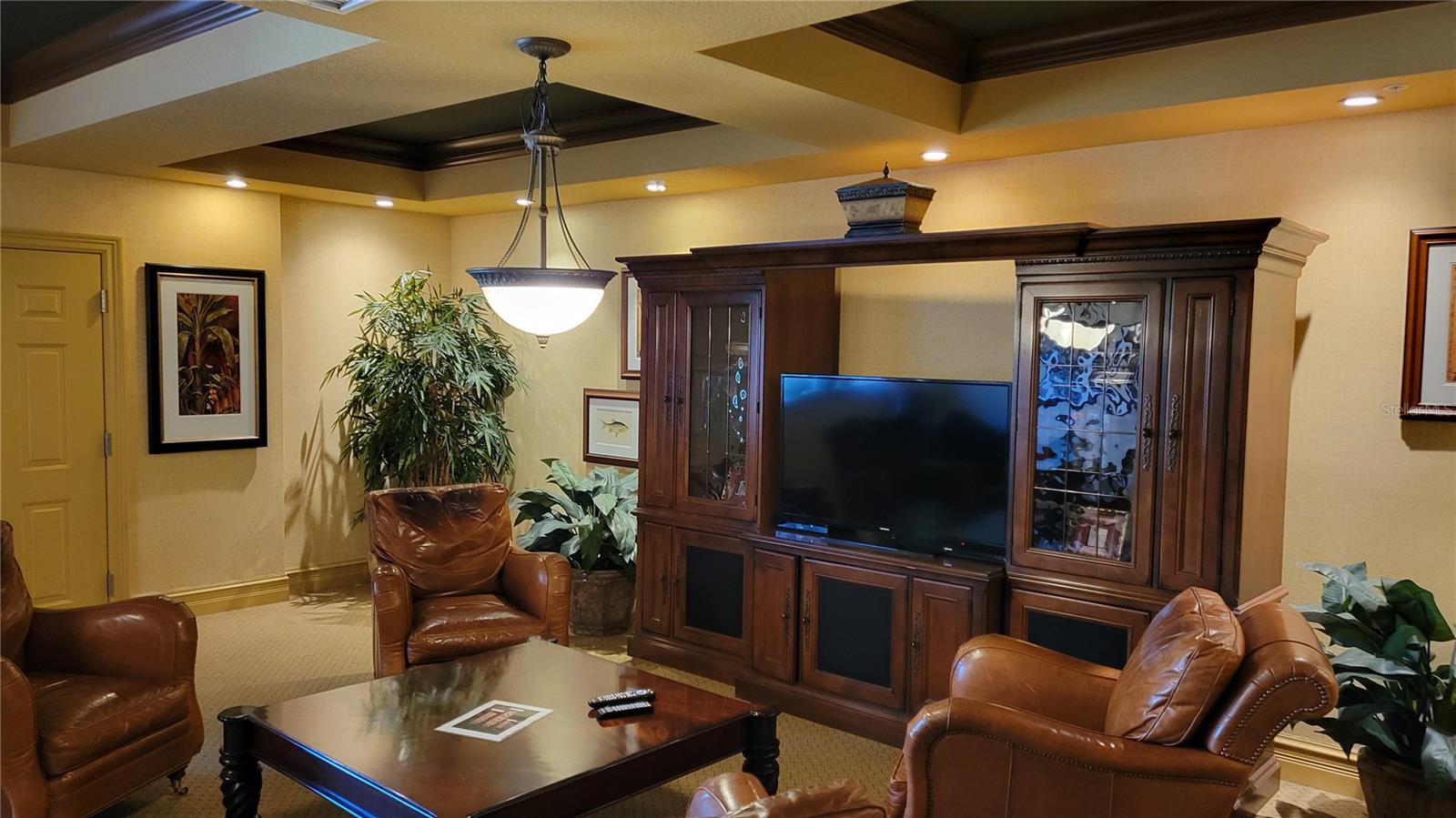 BROADWAY PROMENADE - Residential Lease