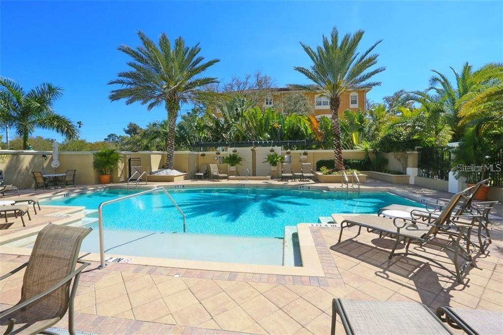 BROADWAY PROMENADE - Residential Lease