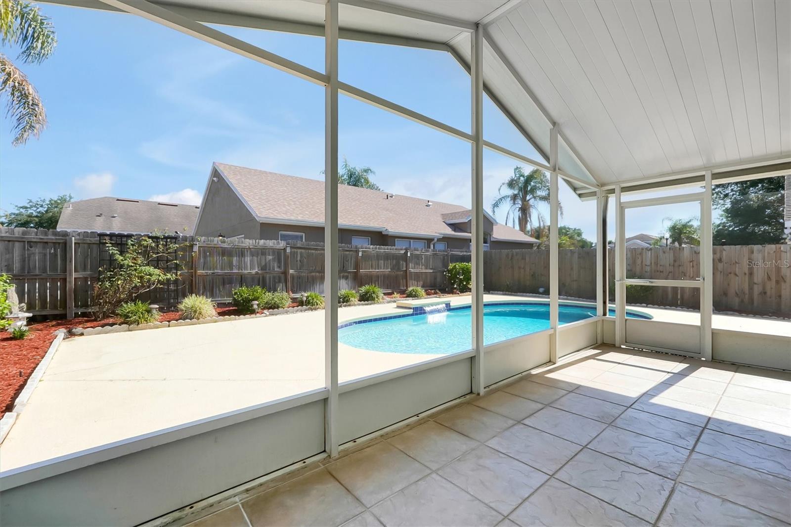 CAMERON GROVE - Residential