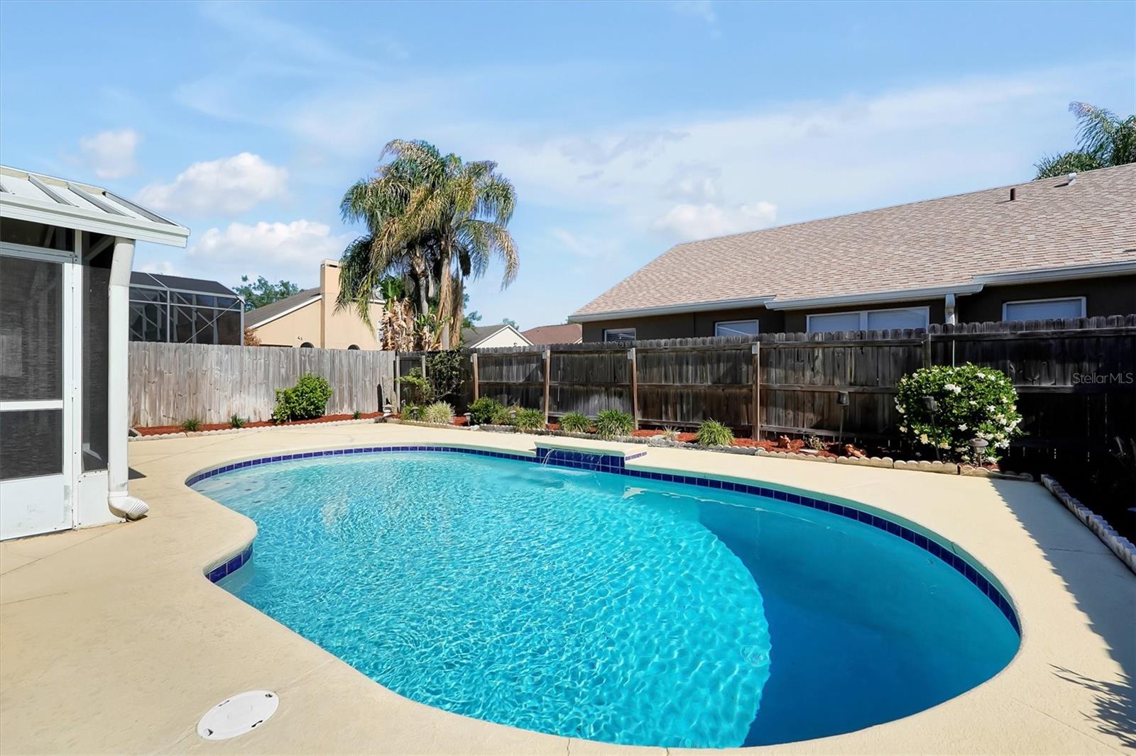 CAMERON GROVE - Residential