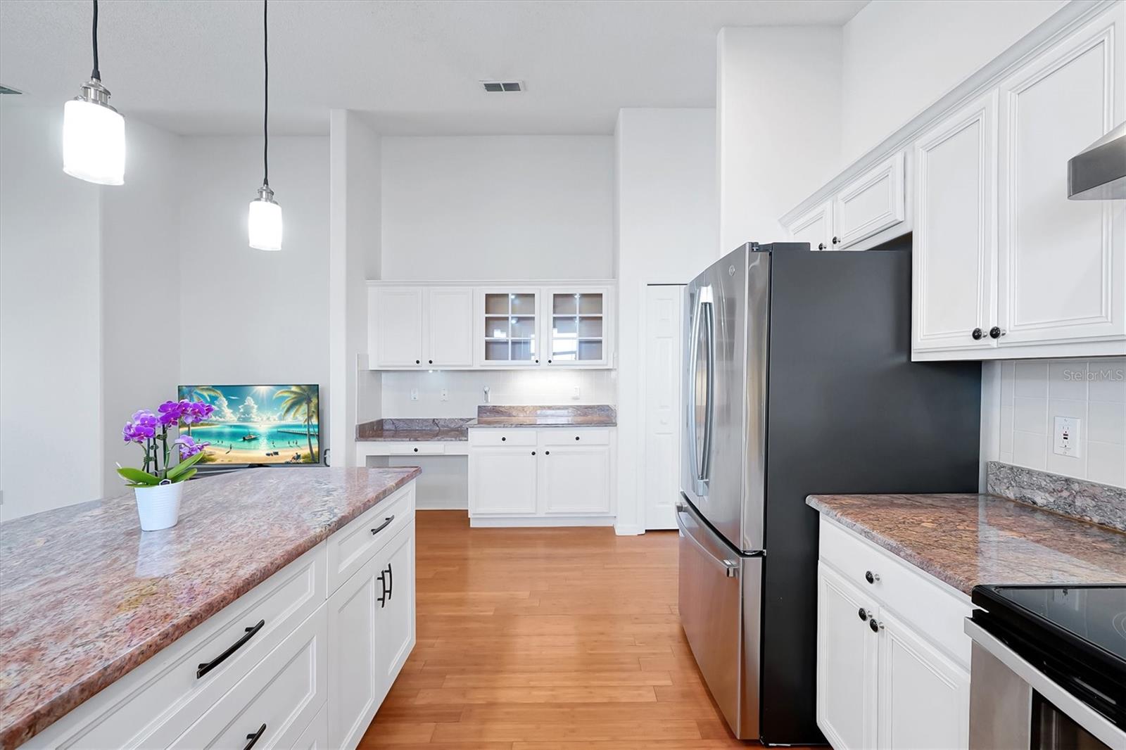 CAMERON GROVE - Residential