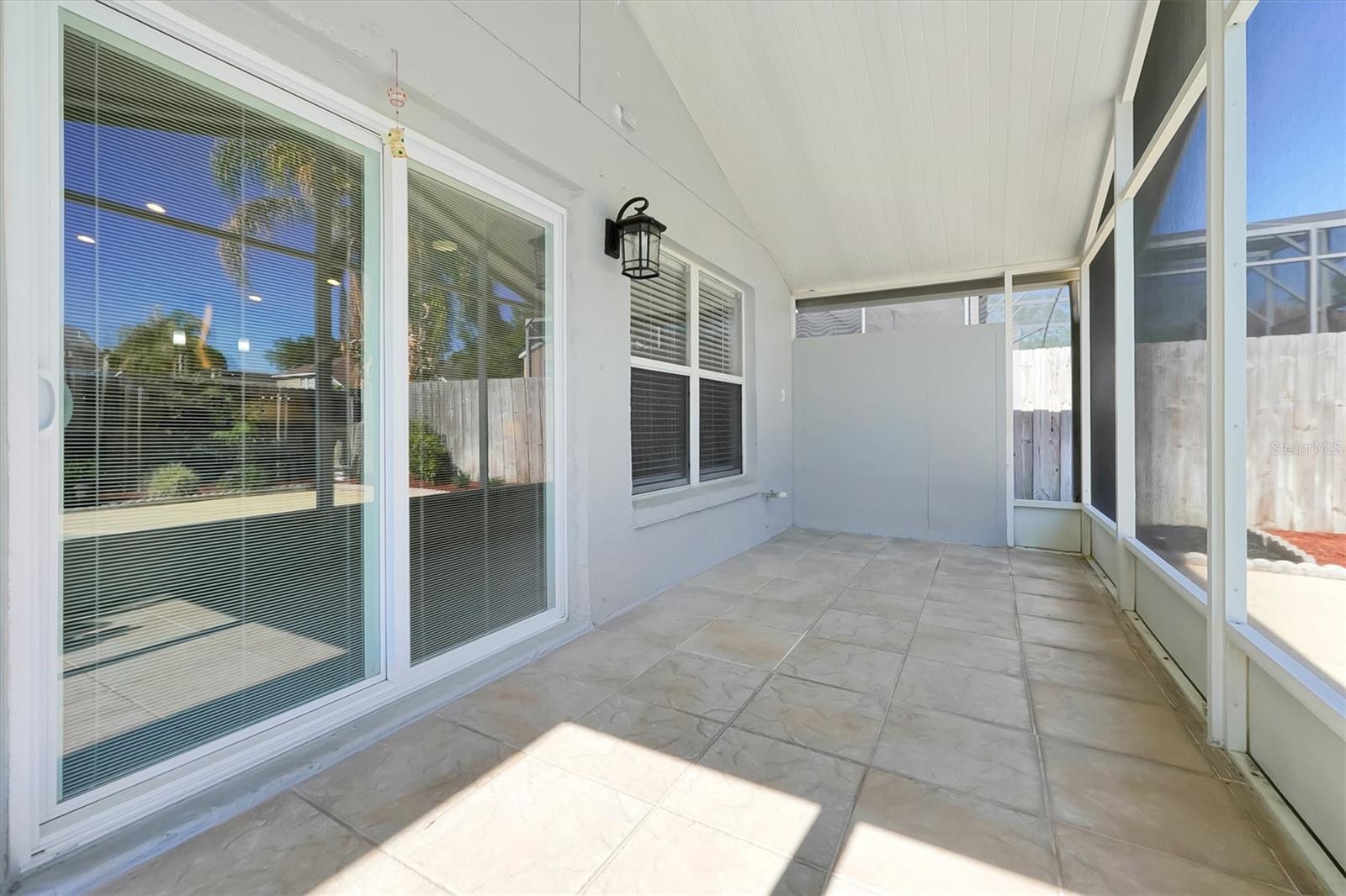 CAMERON GROVE - Residential