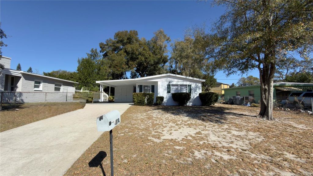 Photo of 3914 E Chelsea Street, Tampa, FL 33610 (MLS # TB8473816)