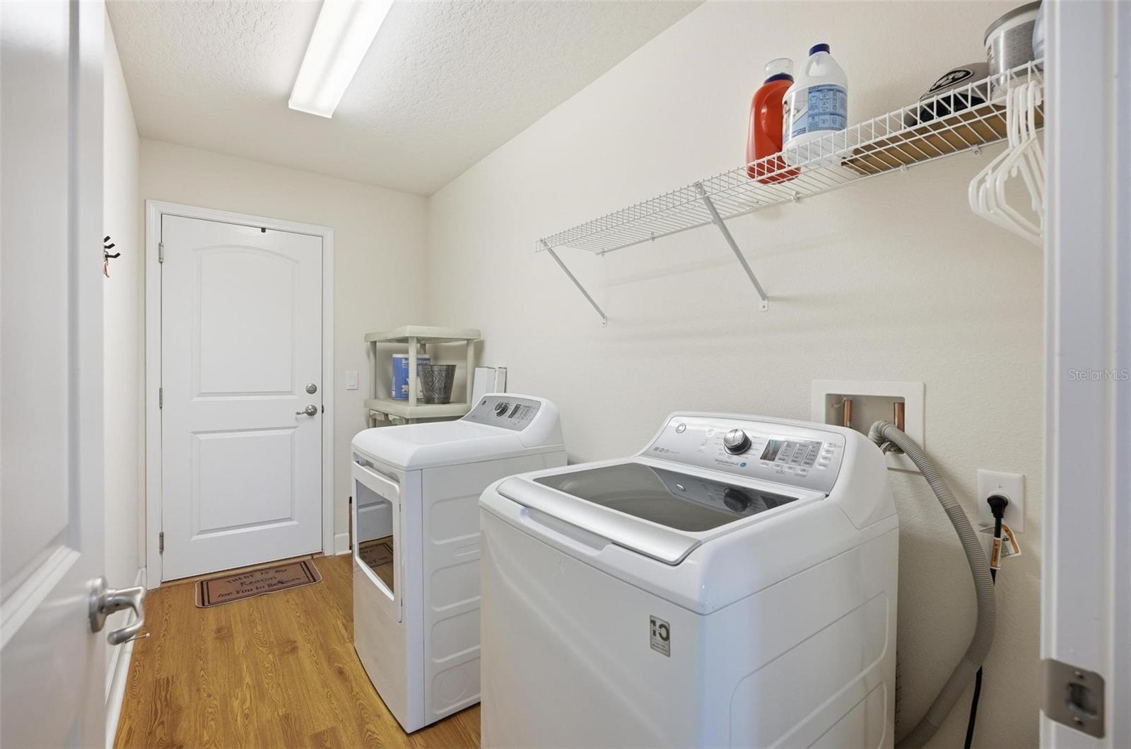 EAGLE LAKES - Residential