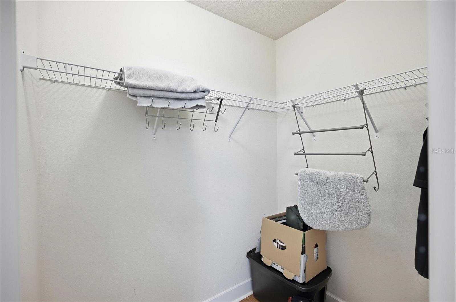 EAGLE LAKES - Residential