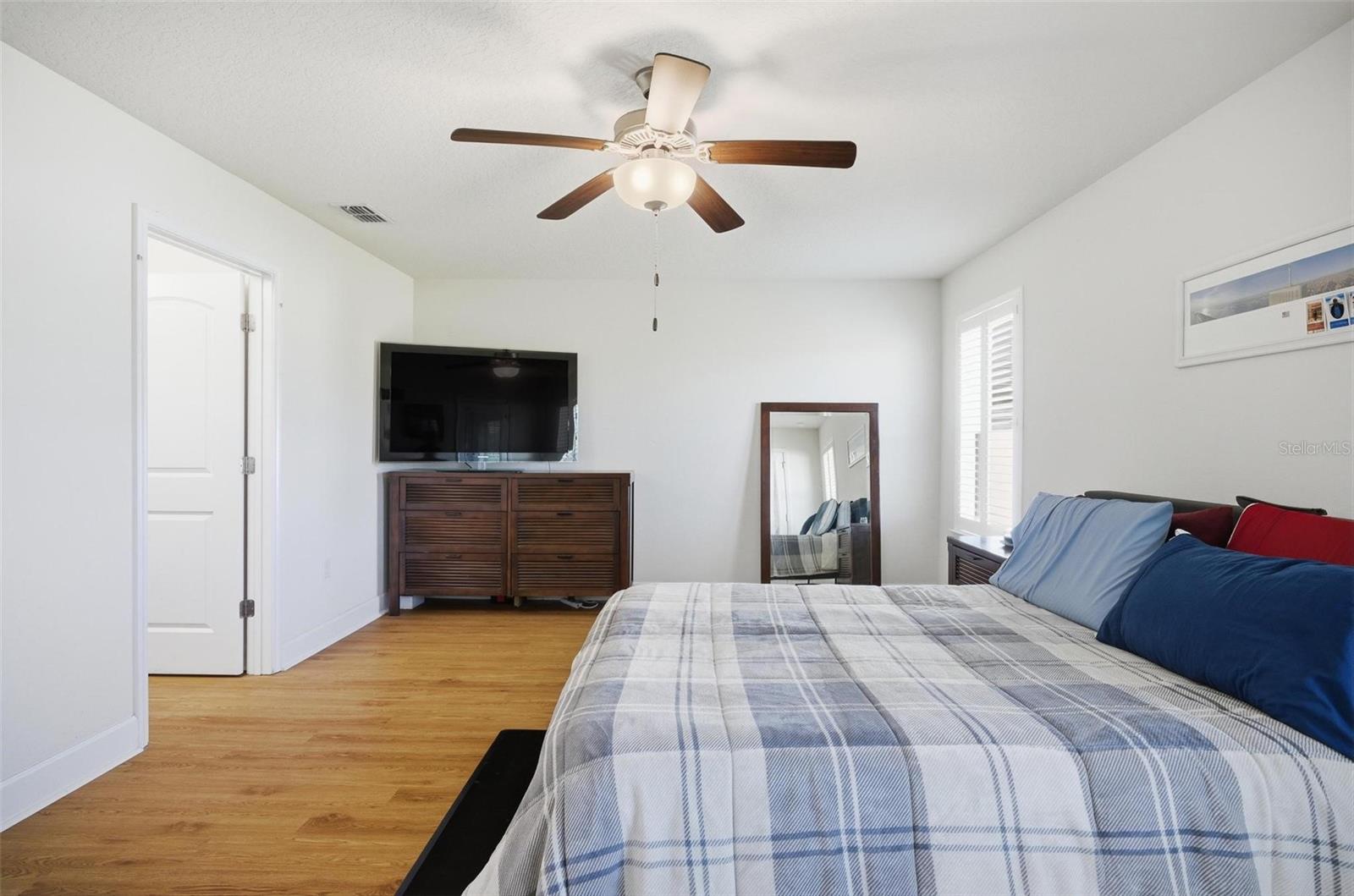 EAGLE LAKES - Residential