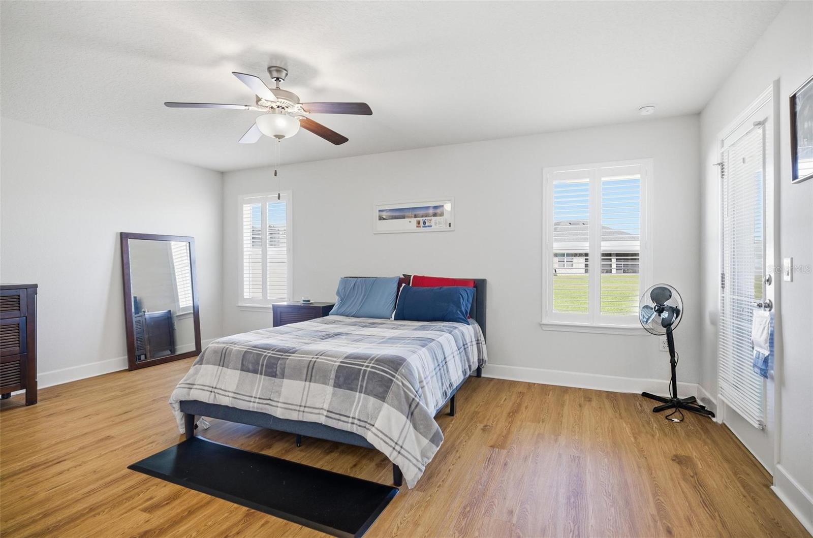 EAGLE LAKES - Residential