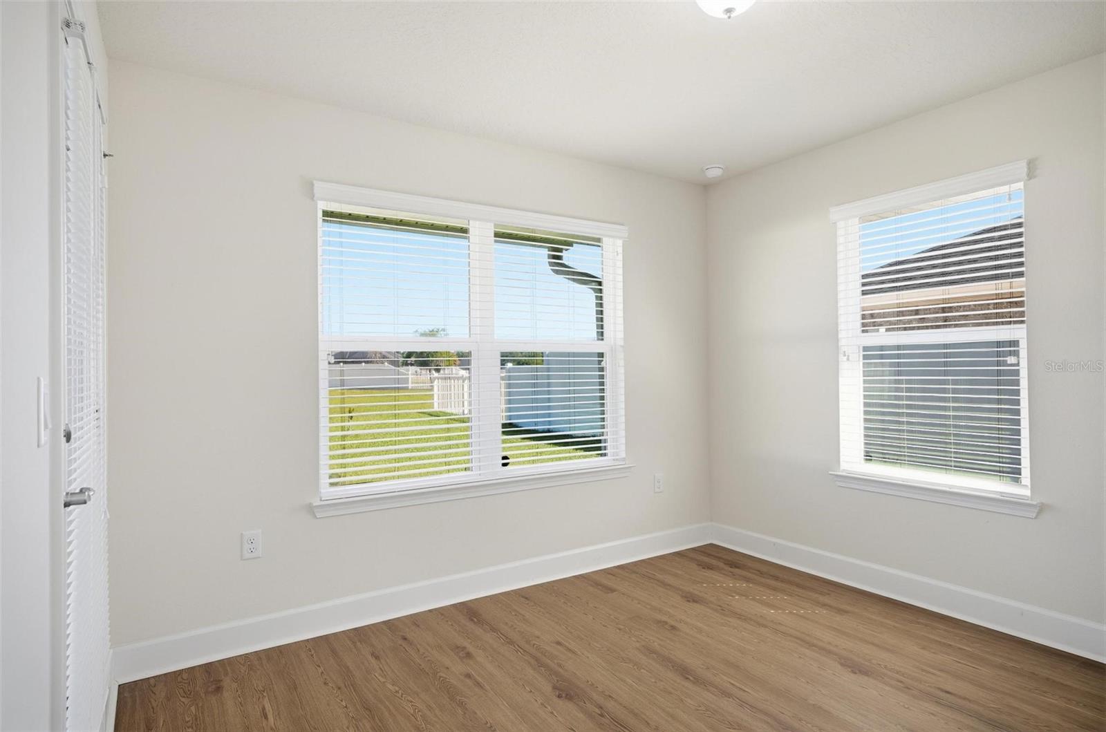 EAGLE LAKES - Residential