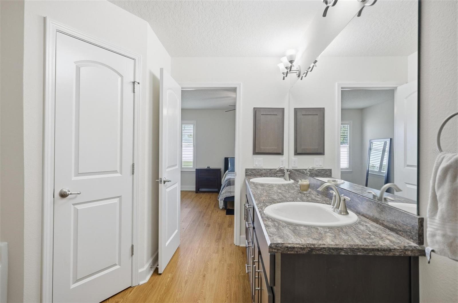 EAGLE LAKES - Residential