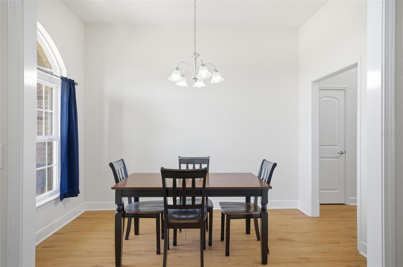 EAGLE LAKES - Residential