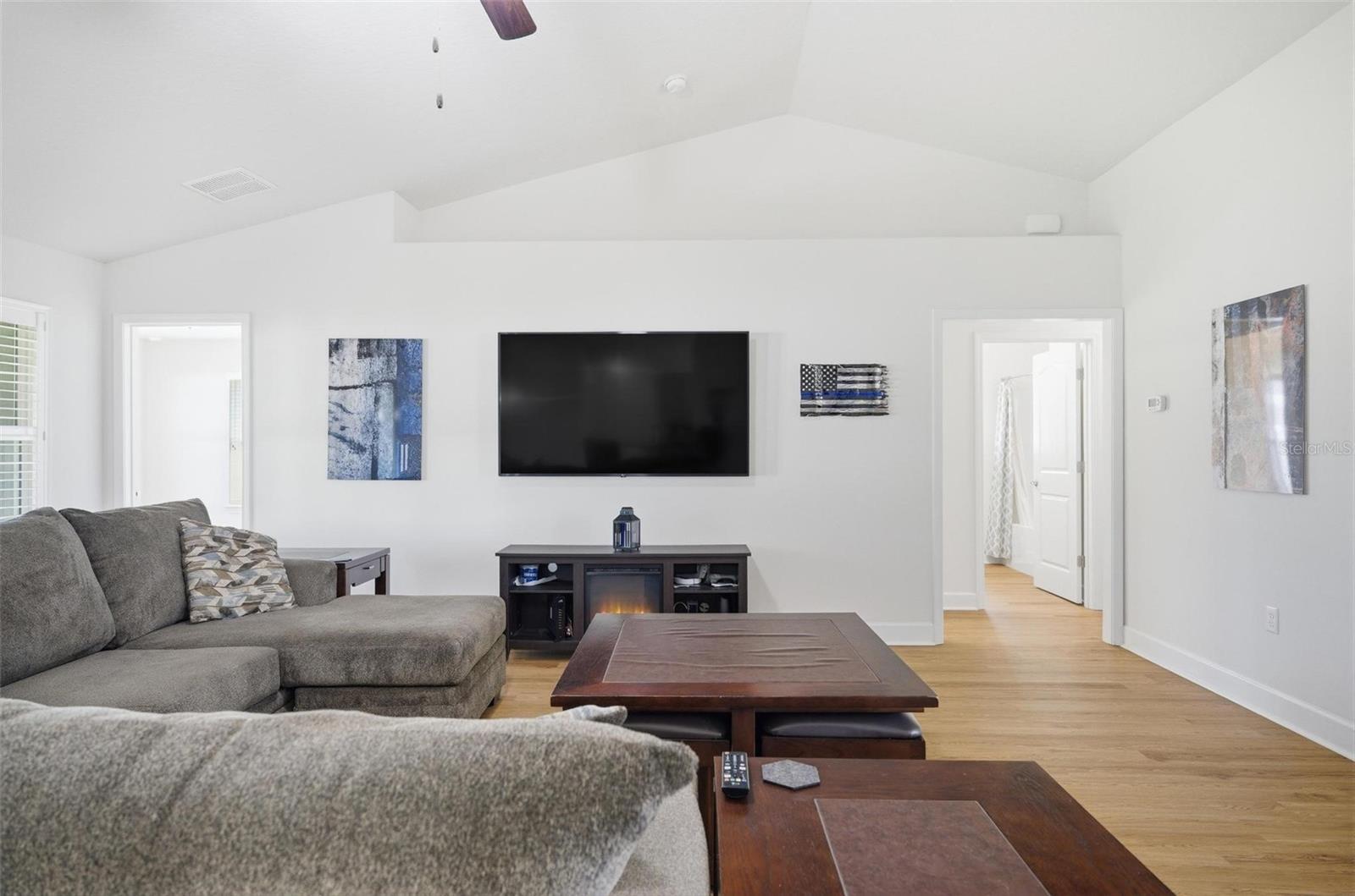 EAGLE LAKES - Residential