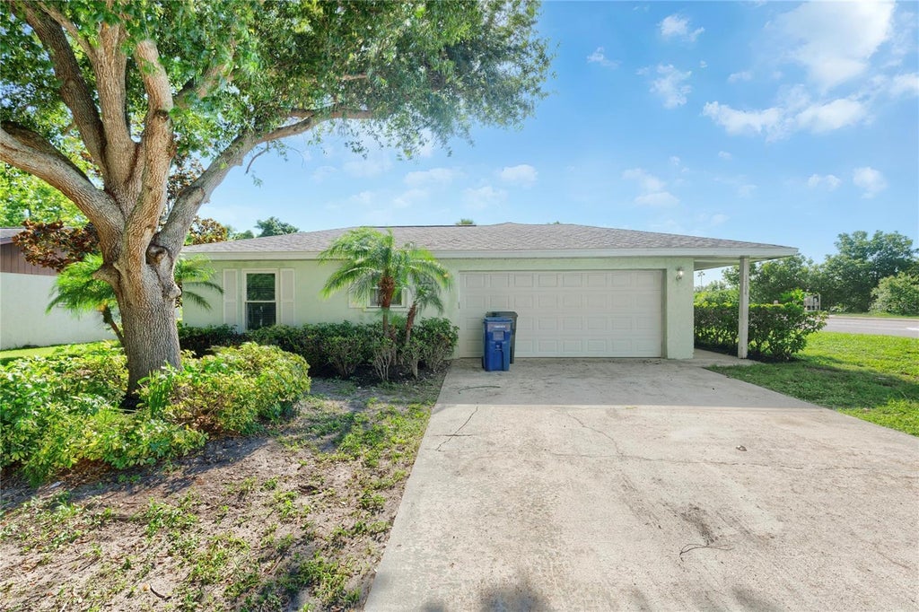 Photo of 1704 54th Street Court W, Bradenton, FL 34209 (MLS # TB8544234)