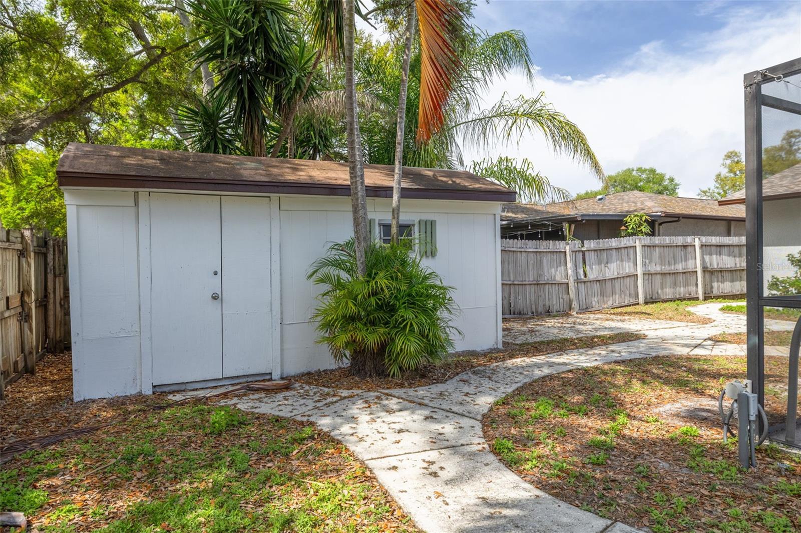 BONNIE BAY COUNTRY CLUB ESTATES PH 6 - Residential