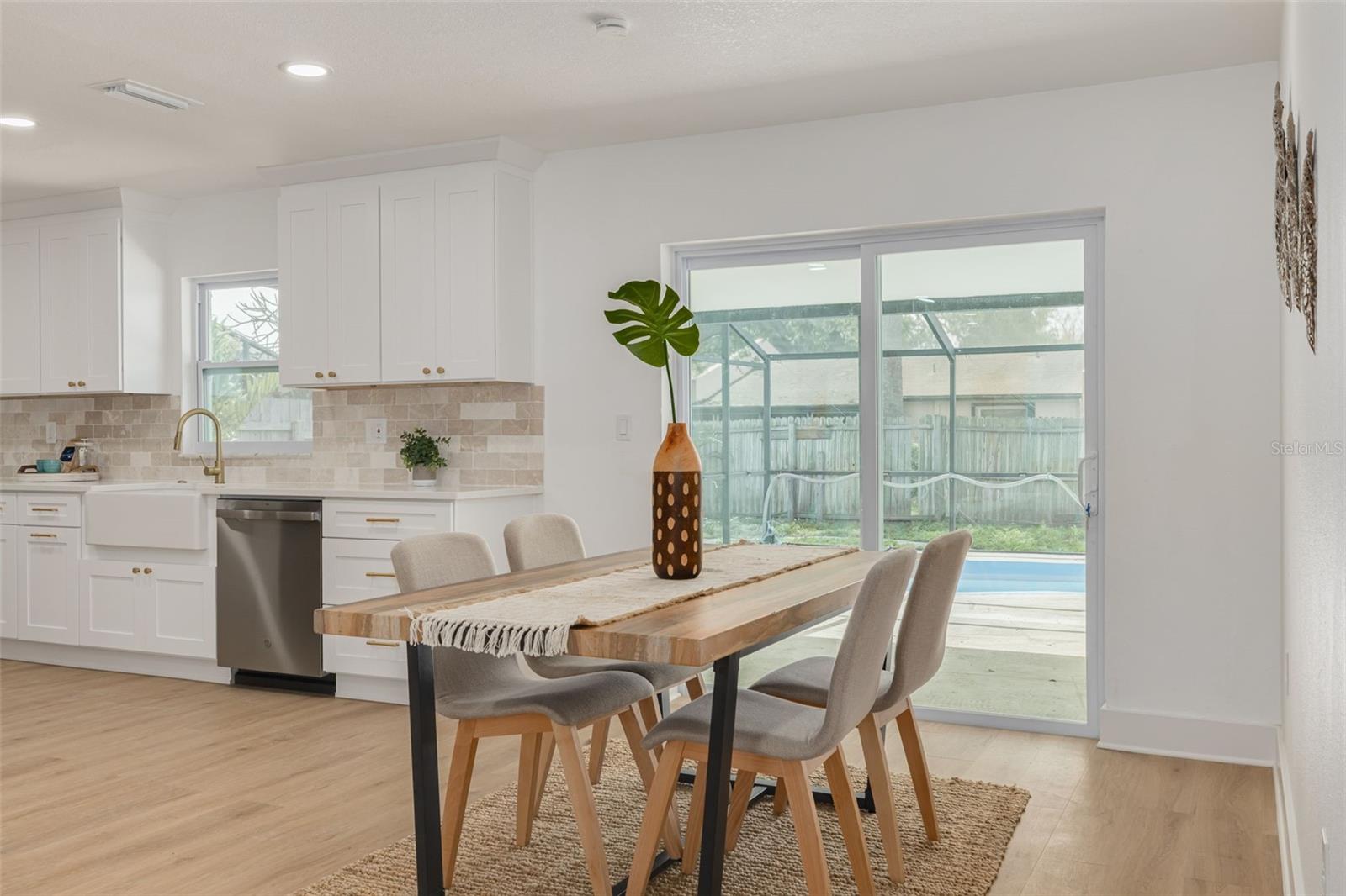 BONNIE BAY COUNTRY CLUB ESTATES PH 6 - Residential