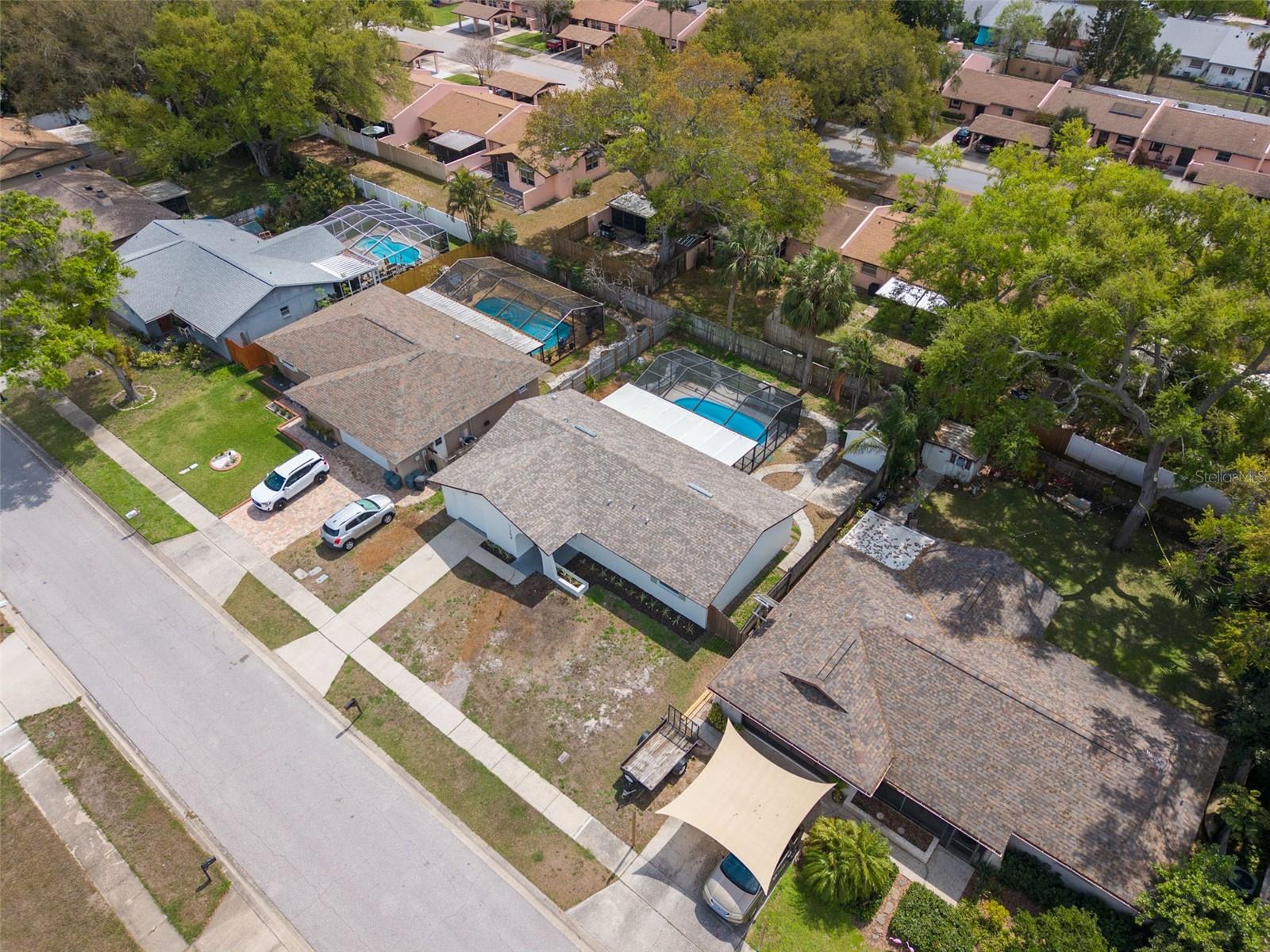 BONNIE BAY COUNTRY CLUB ESTATES PH 6 - Residential