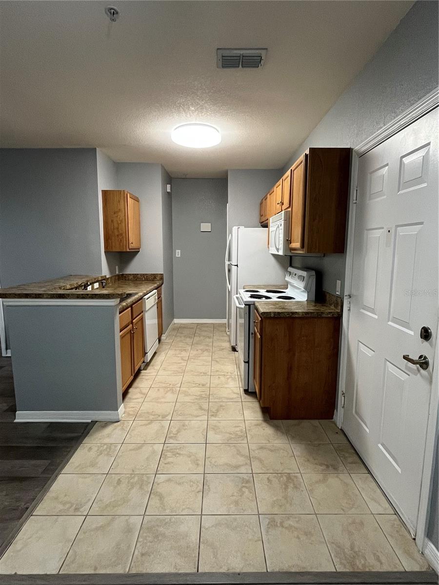 REGISTRY AT MICHIGAN PARK CONDOMINIUM 7941/2400 - Residential