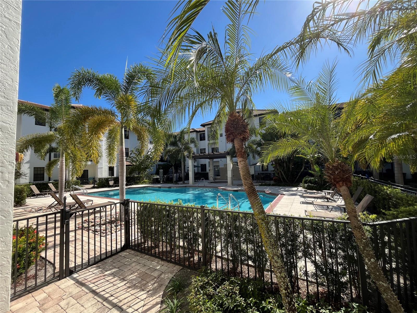 REGISTRY AT MICHIGAN PARK CONDOMINIUM 7941/2400 - Residential