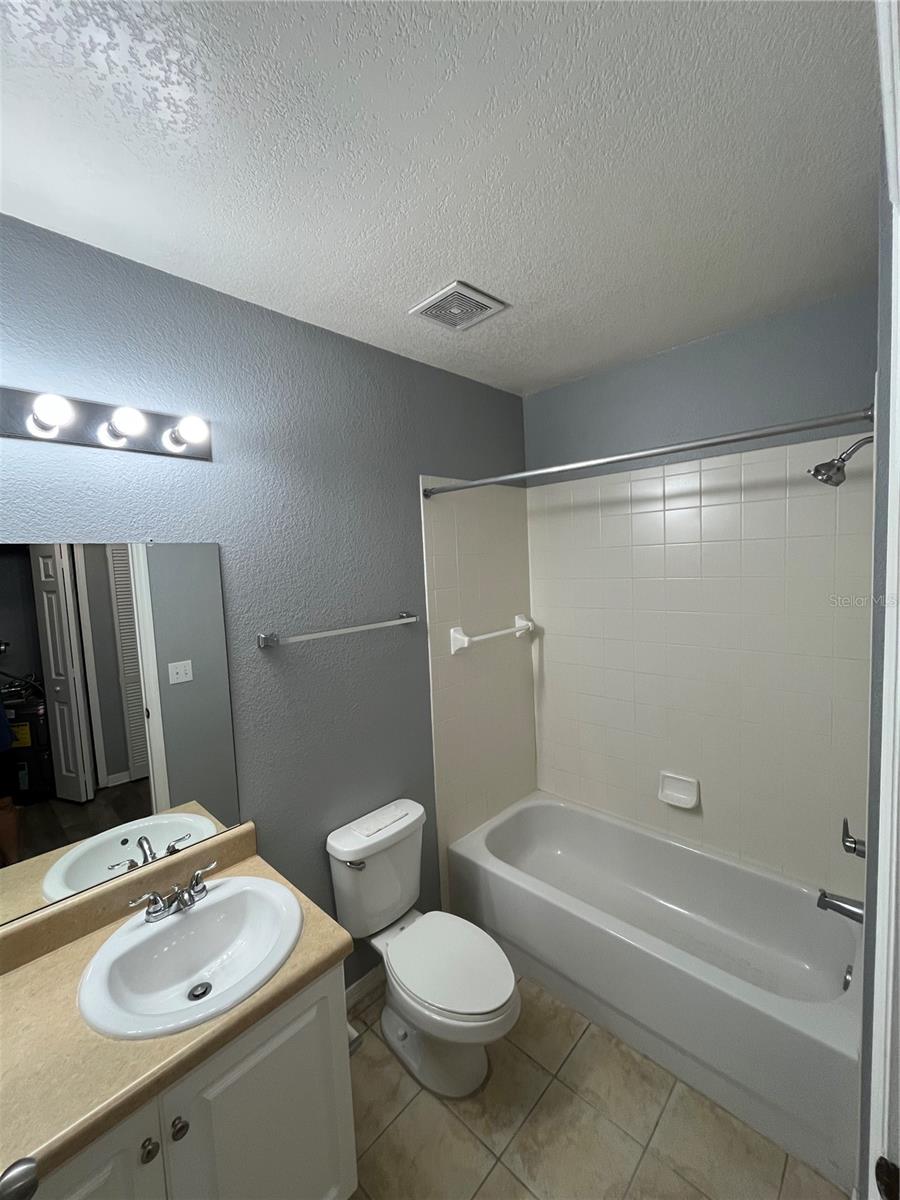 REGISTRY AT MICHIGAN PARK CONDOMINIUM 7941/2400 - Residential