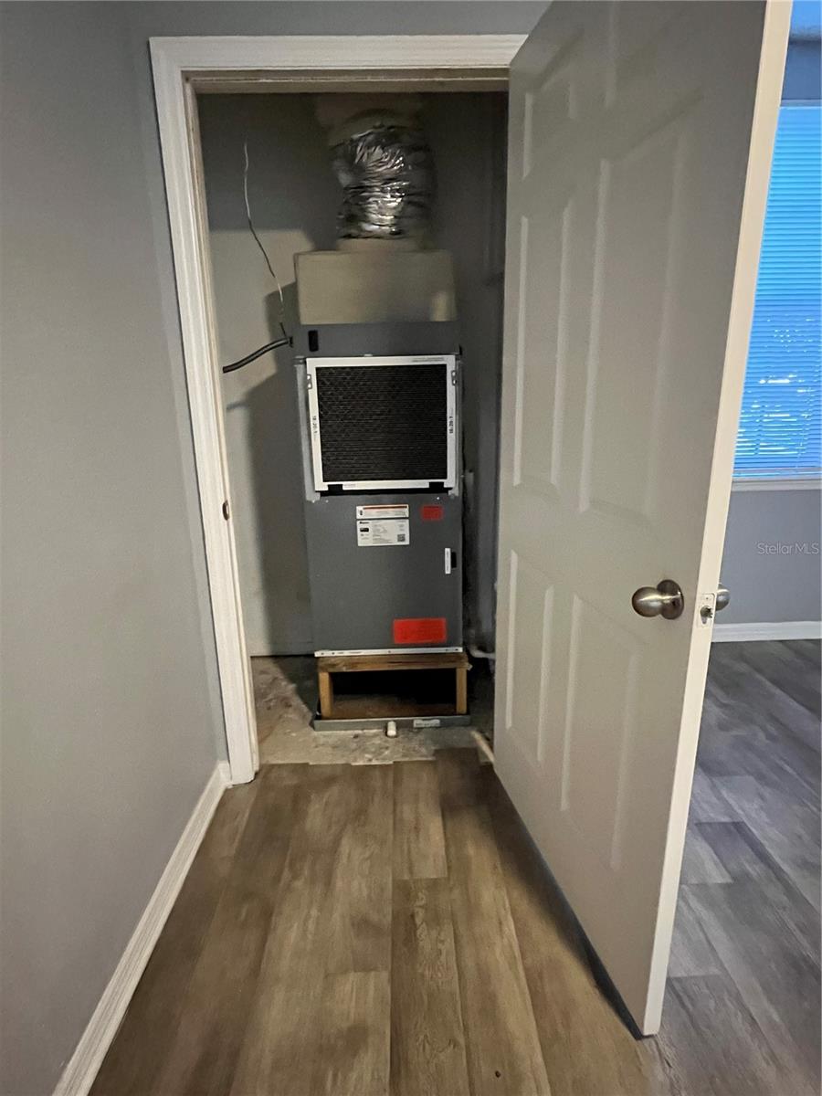 REGISTRY AT MICHIGAN PARK CONDOMINIUM 7941/2400 - Residential