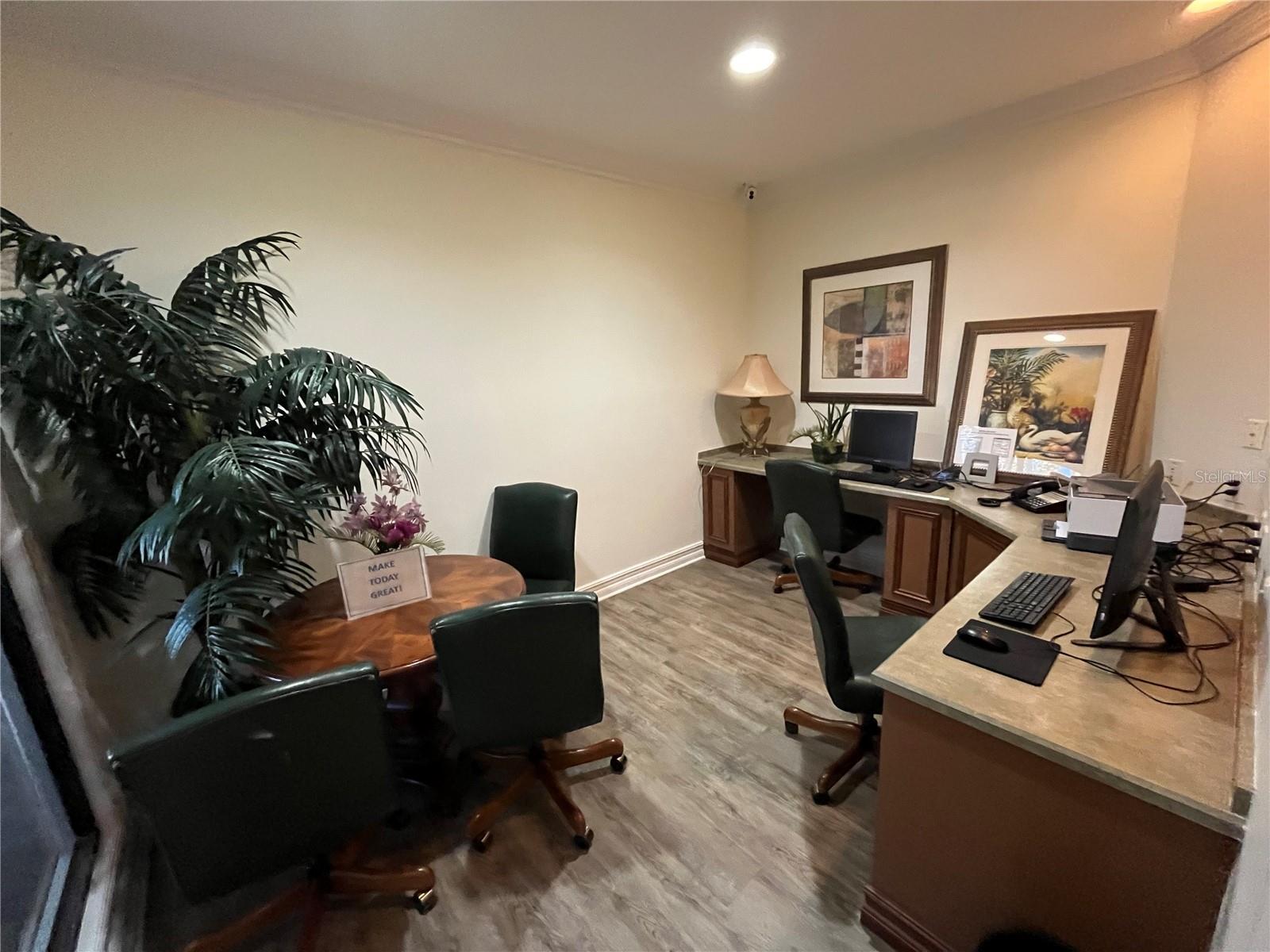 REGISTRY AT MICHIGAN PARK CONDOMINIUM 7941/2400 - Residential