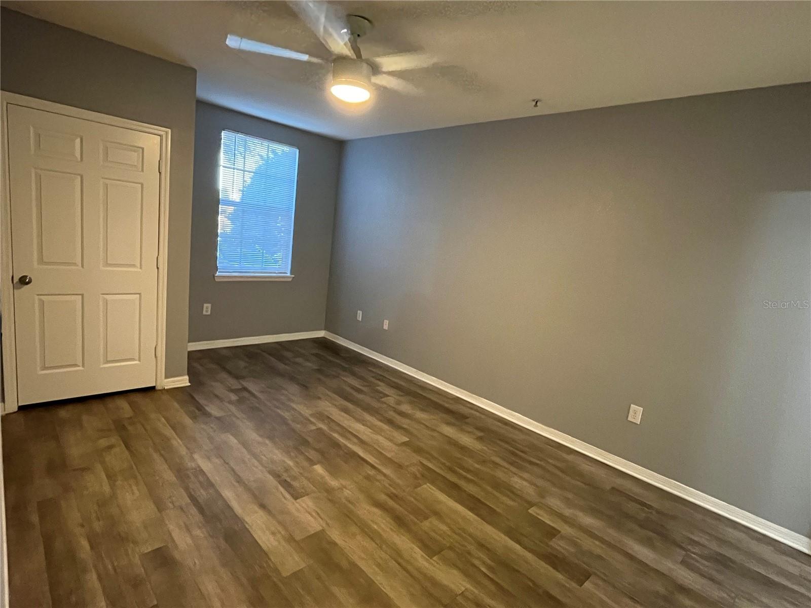 REGISTRY AT MICHIGAN PARK CONDOMINIUM 7941/2400 - Residential