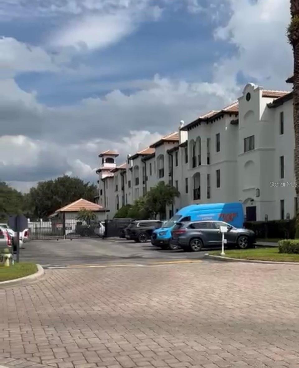 REGISTRY AT MICHIGAN PARK CONDOMINIUM 7941/2400 - Residential