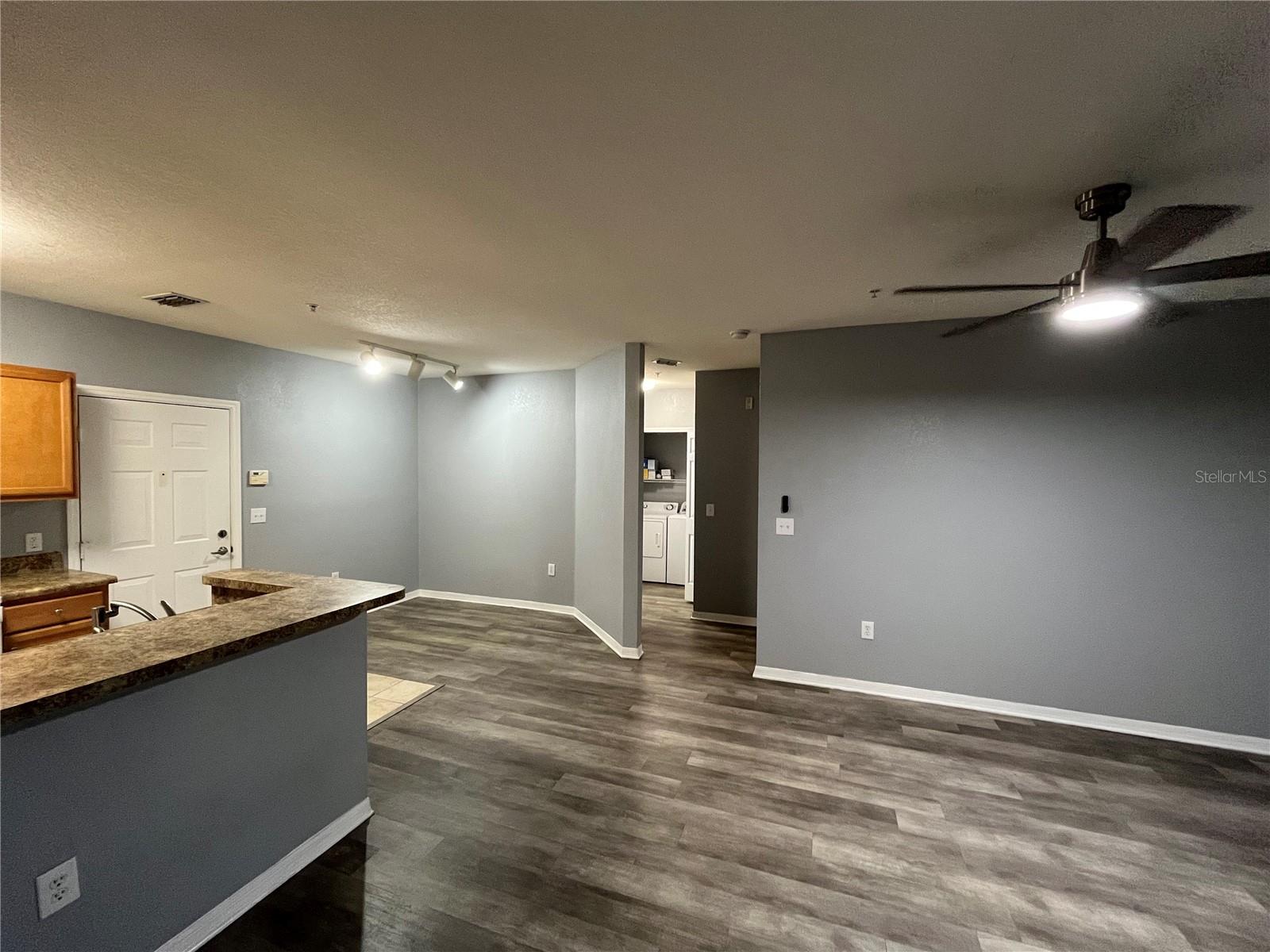 REGISTRY AT MICHIGAN PARK CONDOMINIUM 7941/2400 - Residential