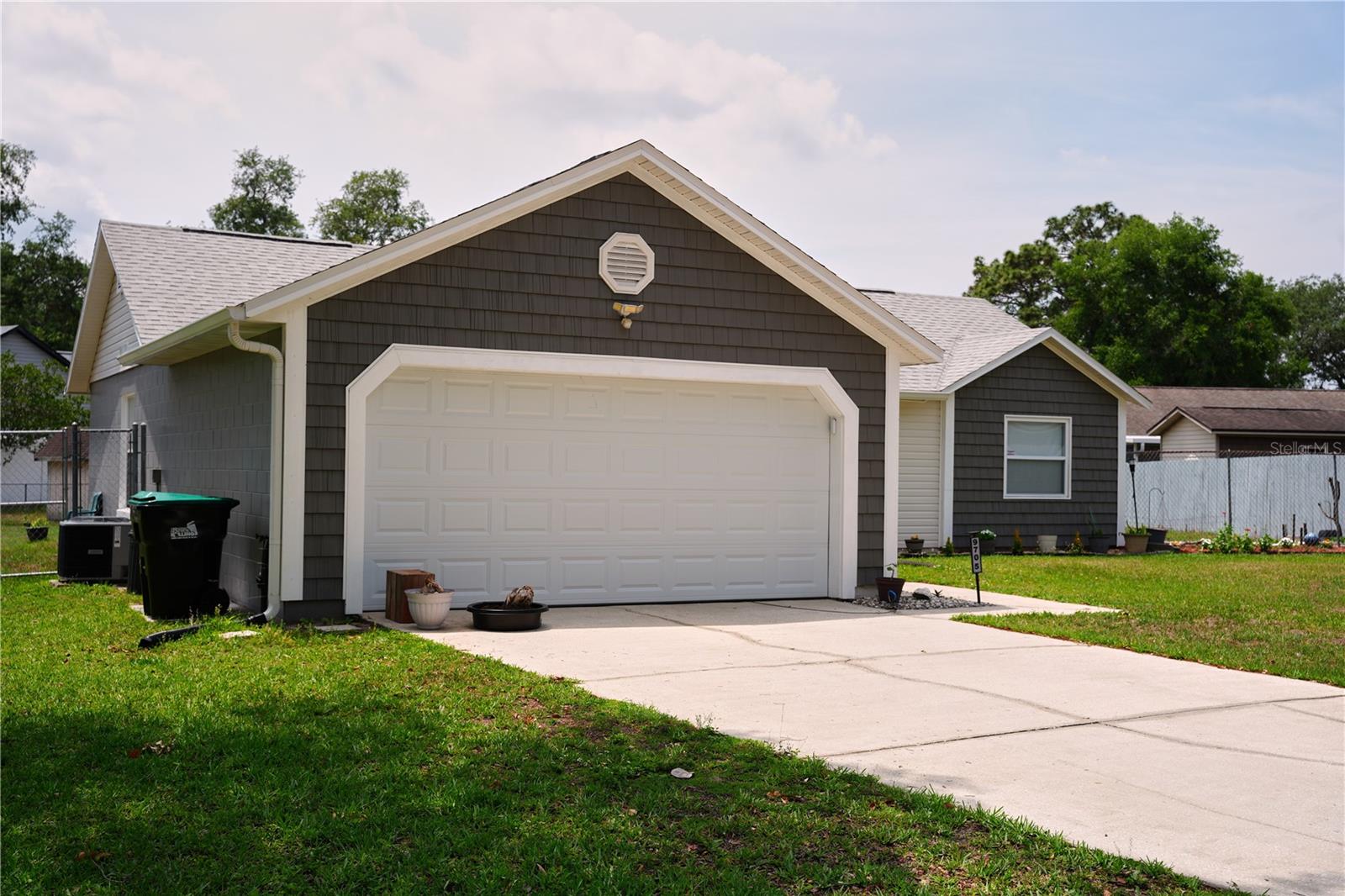 ARBOR RIDGE NORTH - Residential