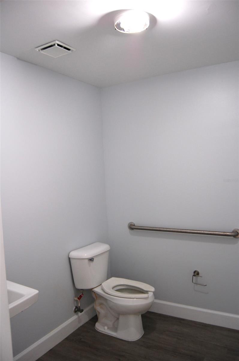 Mason & Carswells Holly Hill - Commercial Lease