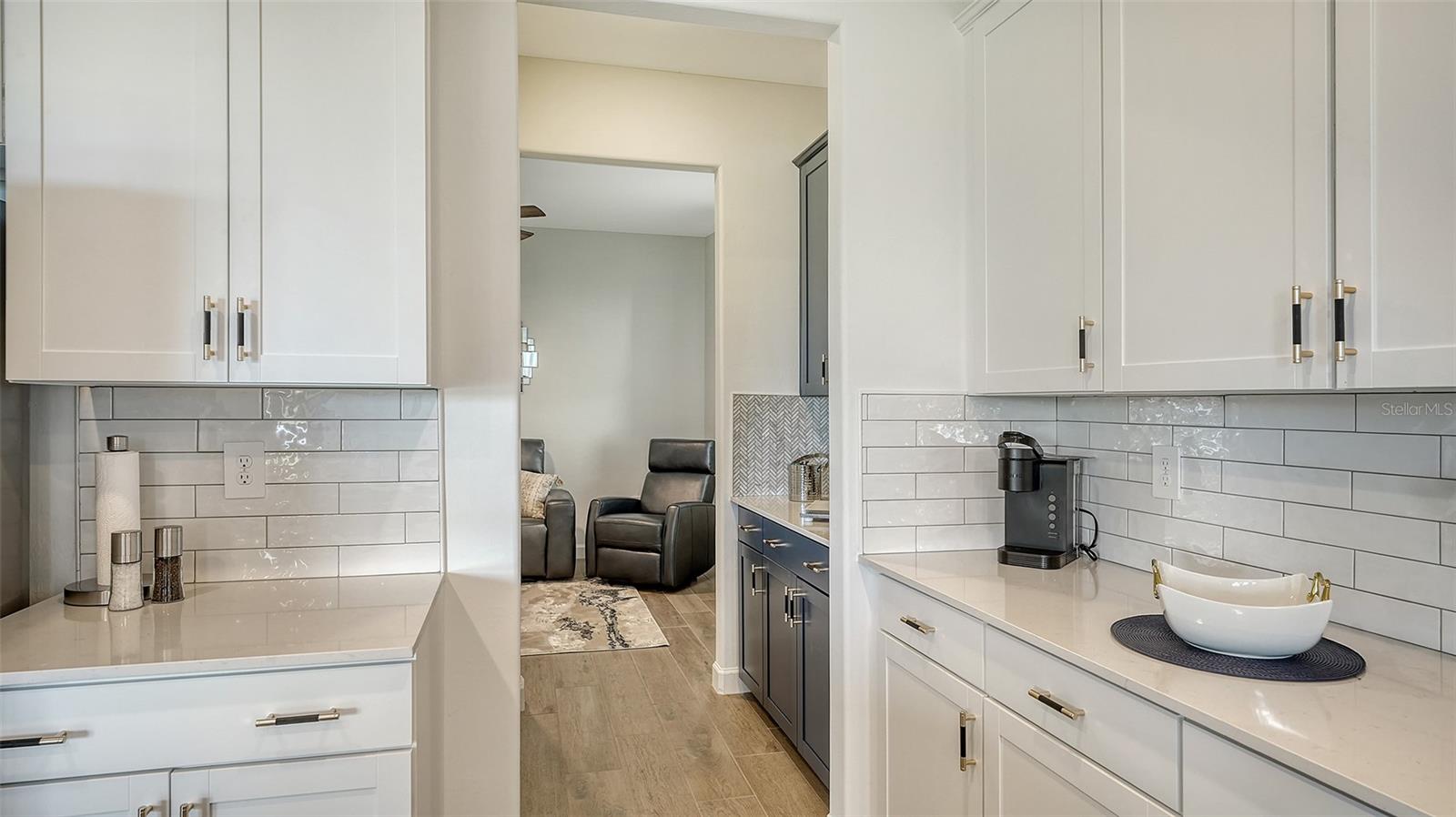 LORRAINE LAKES - Residential Lease